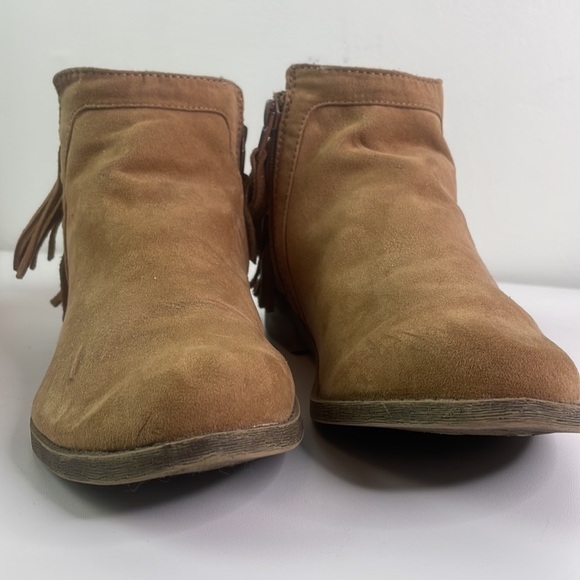 Massimo Vegan Suede Fringed Booties Side zip 6.5M - Picture 4 of 12